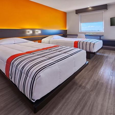 City Express Junior By Marriott Leon Centro De Convenciones Екстер'єр фото