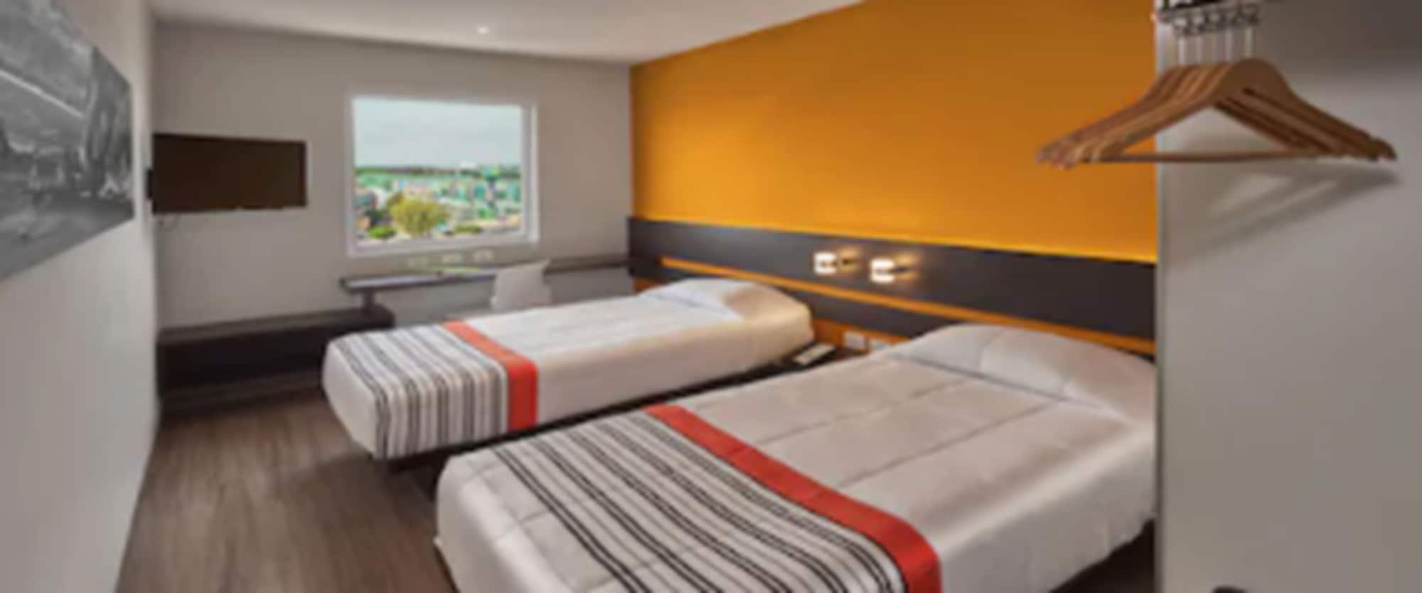 City Express Junior By Marriott Leon Centro De Convenciones Екстер'єр фото