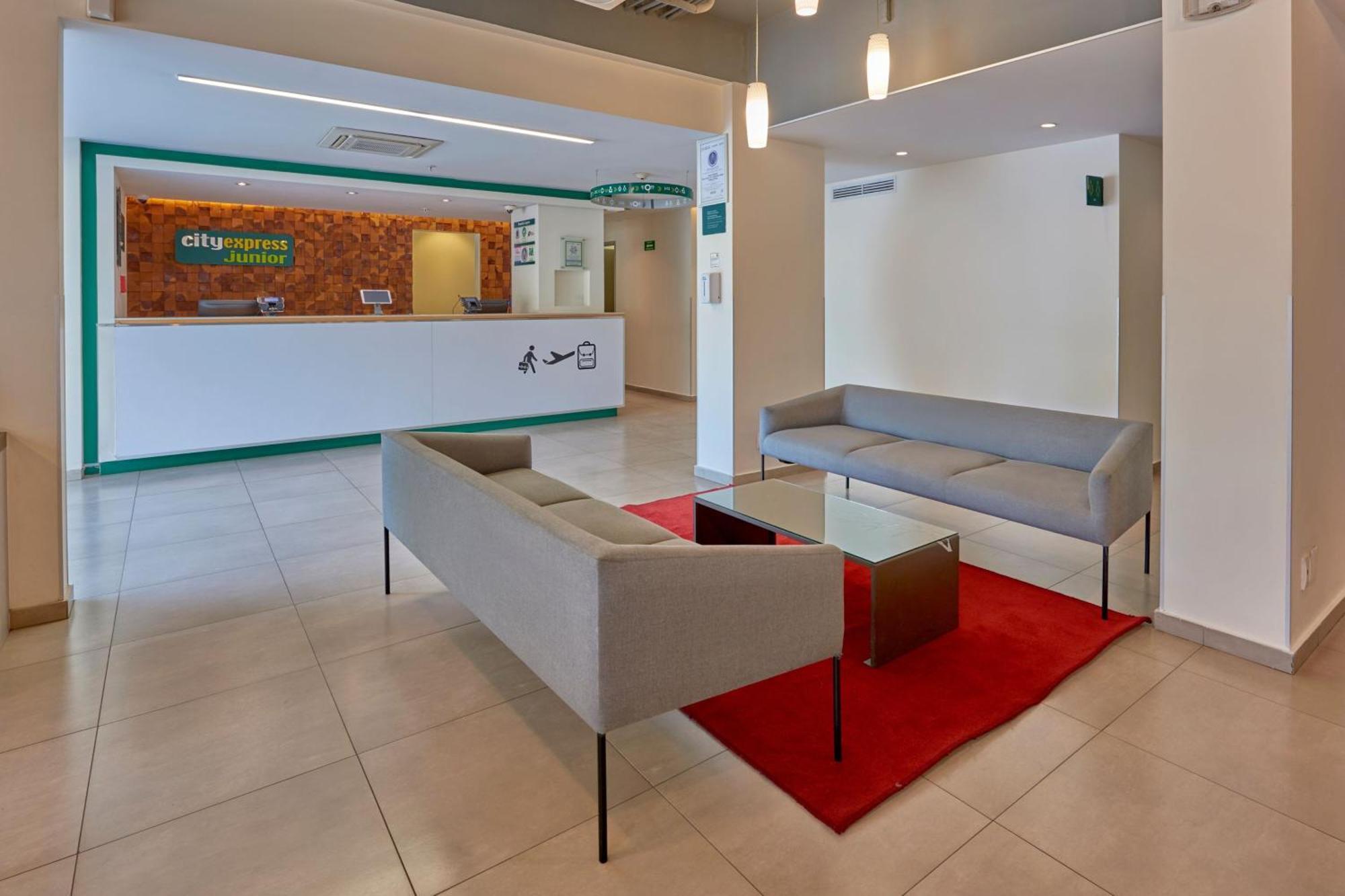City Express Junior By Marriott Leon Centro De Convenciones Екстер'єр фото