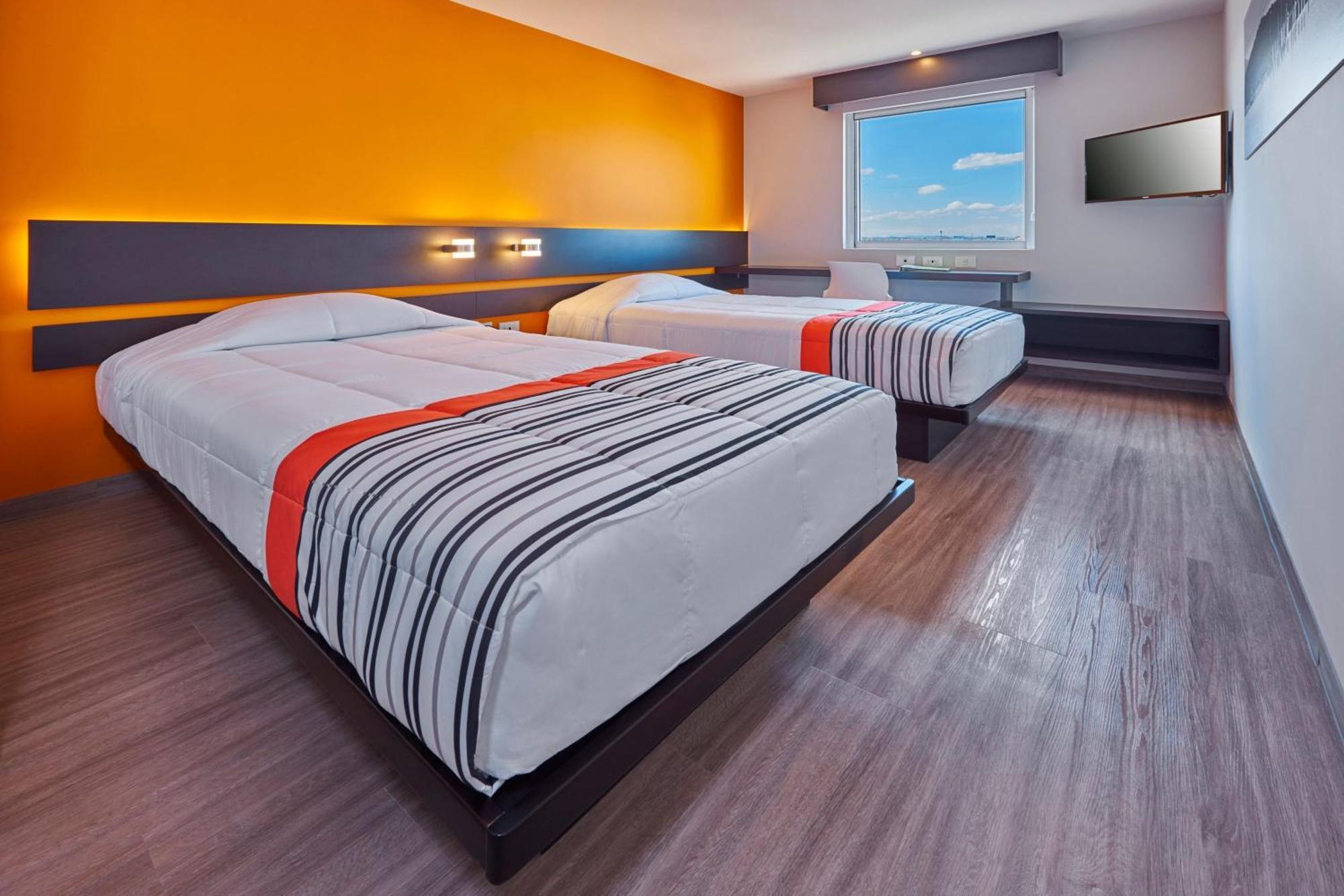 City Express Junior By Marriott Leon Centro De Convenciones Екстер'єр фото
