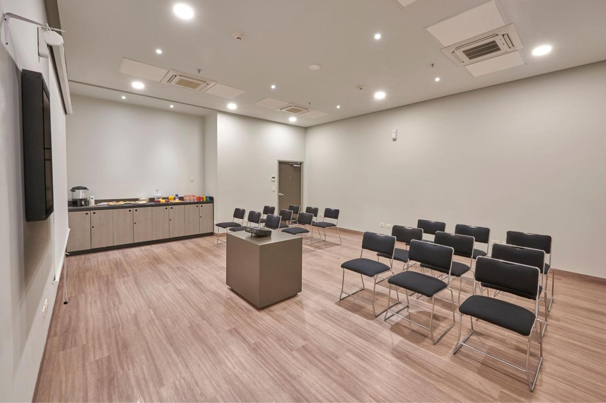 City Express Junior By Marriott Leon Centro De Convenciones Екстер'єр фото