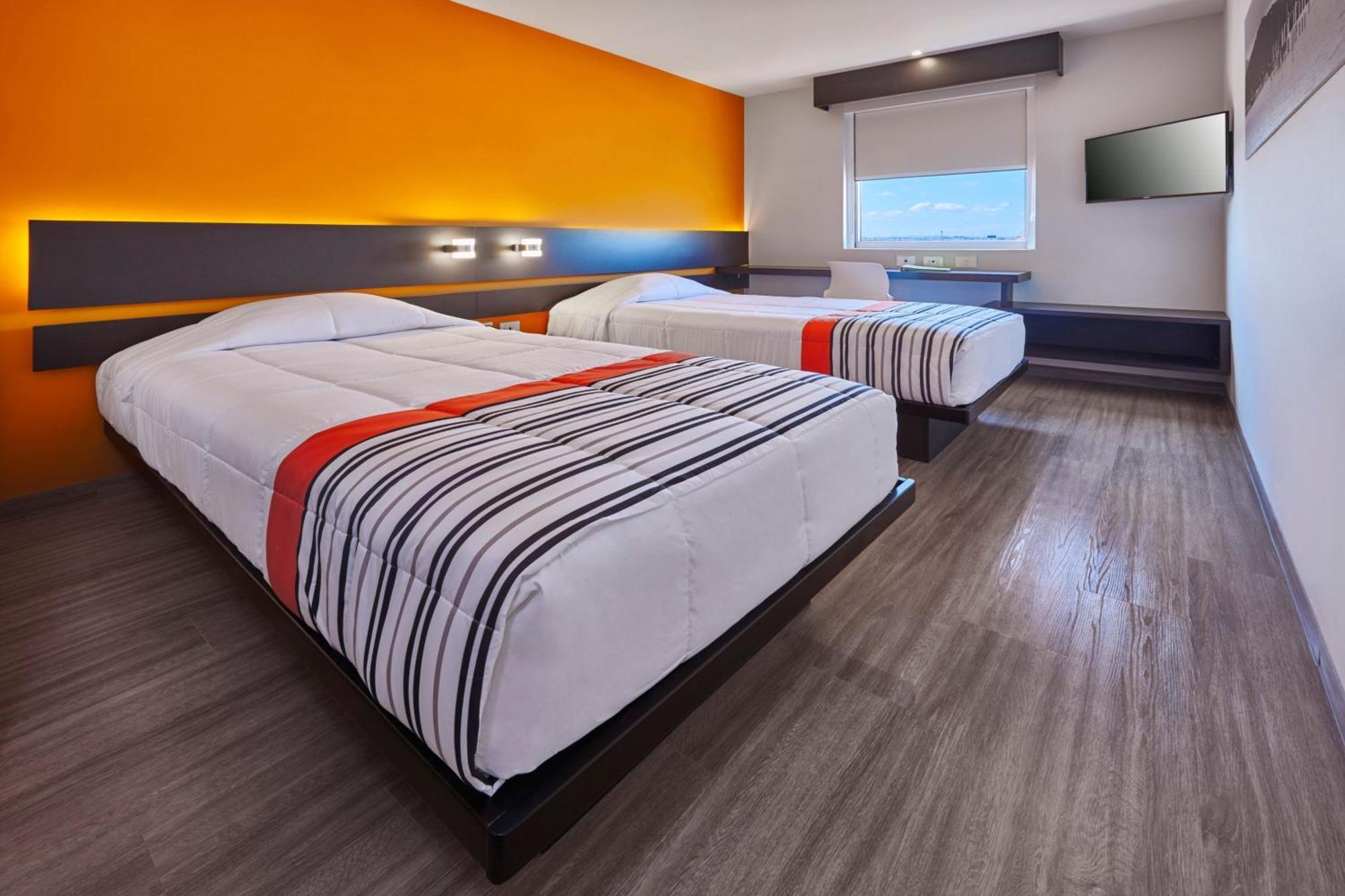 City Express Junior By Marriott Leon Centro De Convenciones Екстер'єр фото